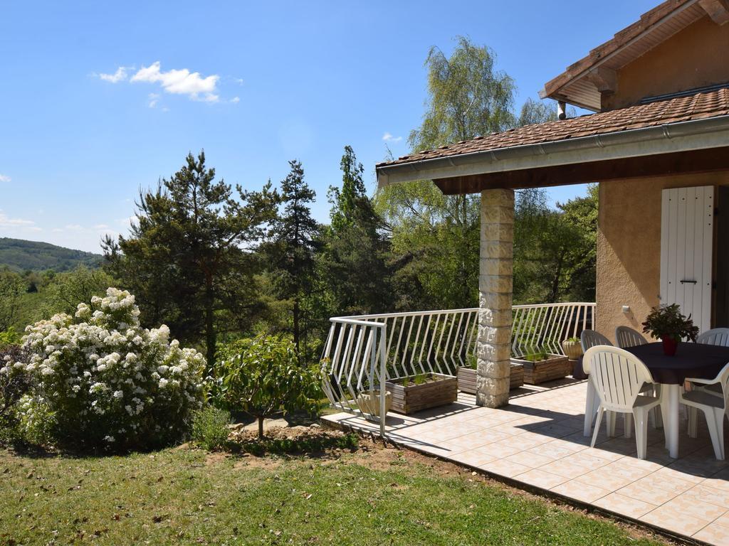 Modern Vacation Home With Private Garden Bathernay Exteriör bild